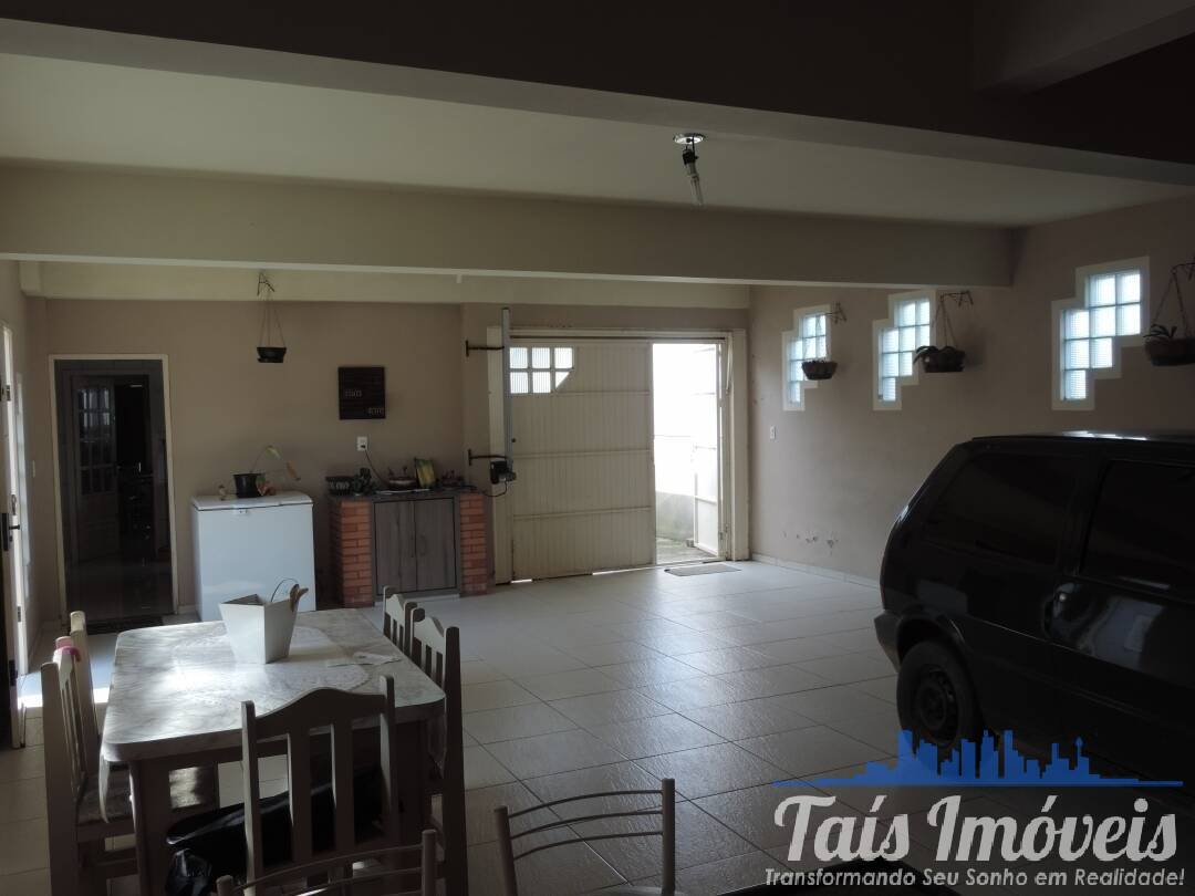 Casa à venda com 3 quartos, 250m² - Foto 14