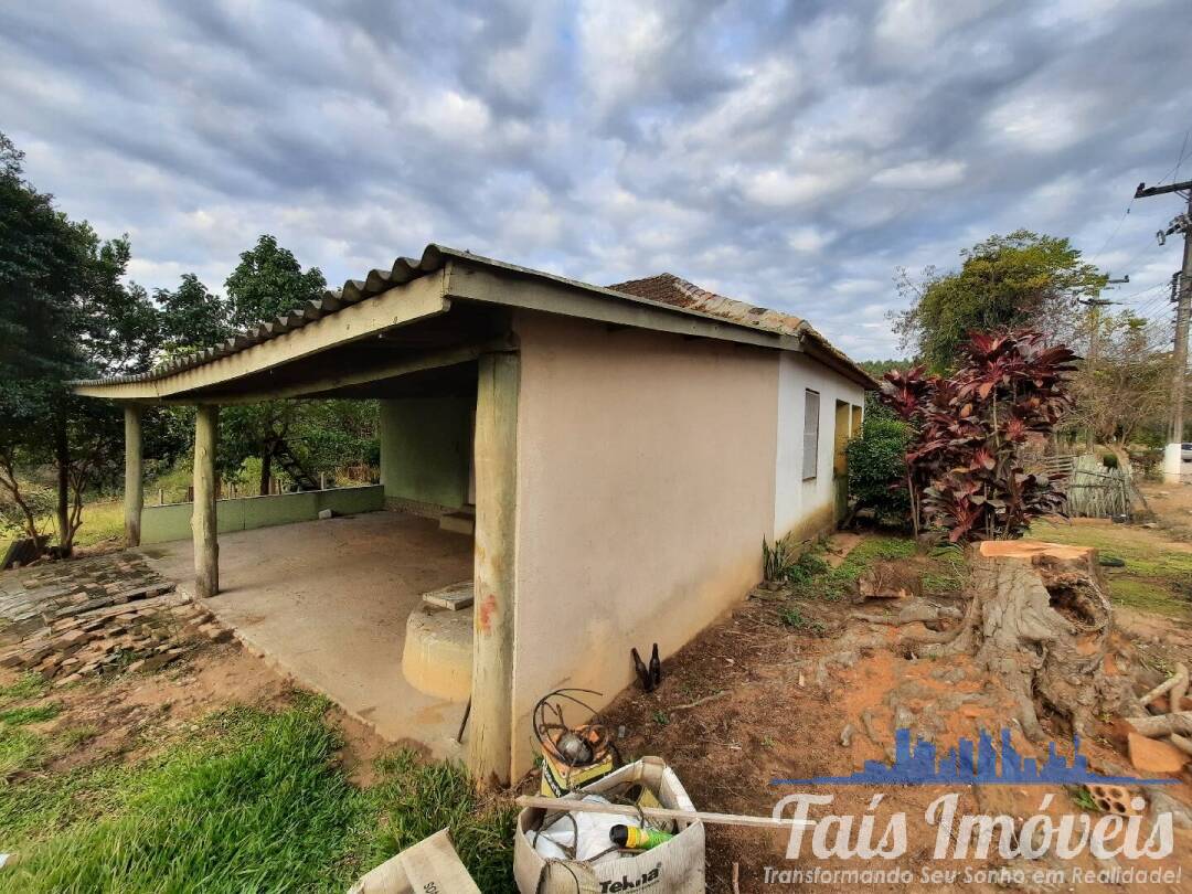 Casa à venda com 2 quartos, 50m² - Foto 1