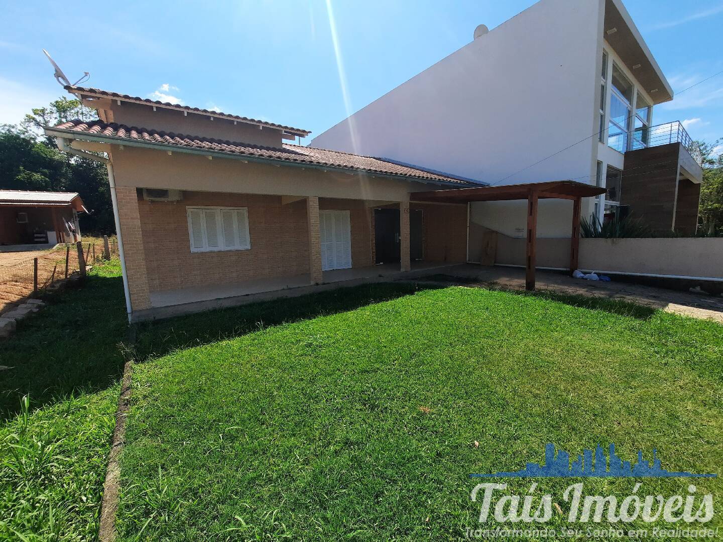 Casa à venda com 2 quartos, 118m² - Foto 3