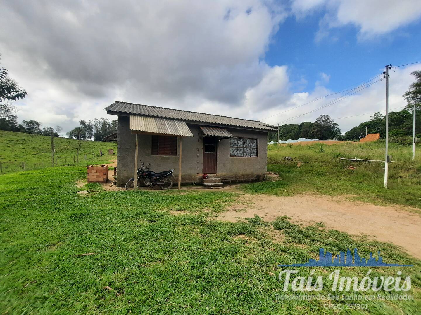 Fazenda à venda com 2 quartos, 18m² - Foto 1