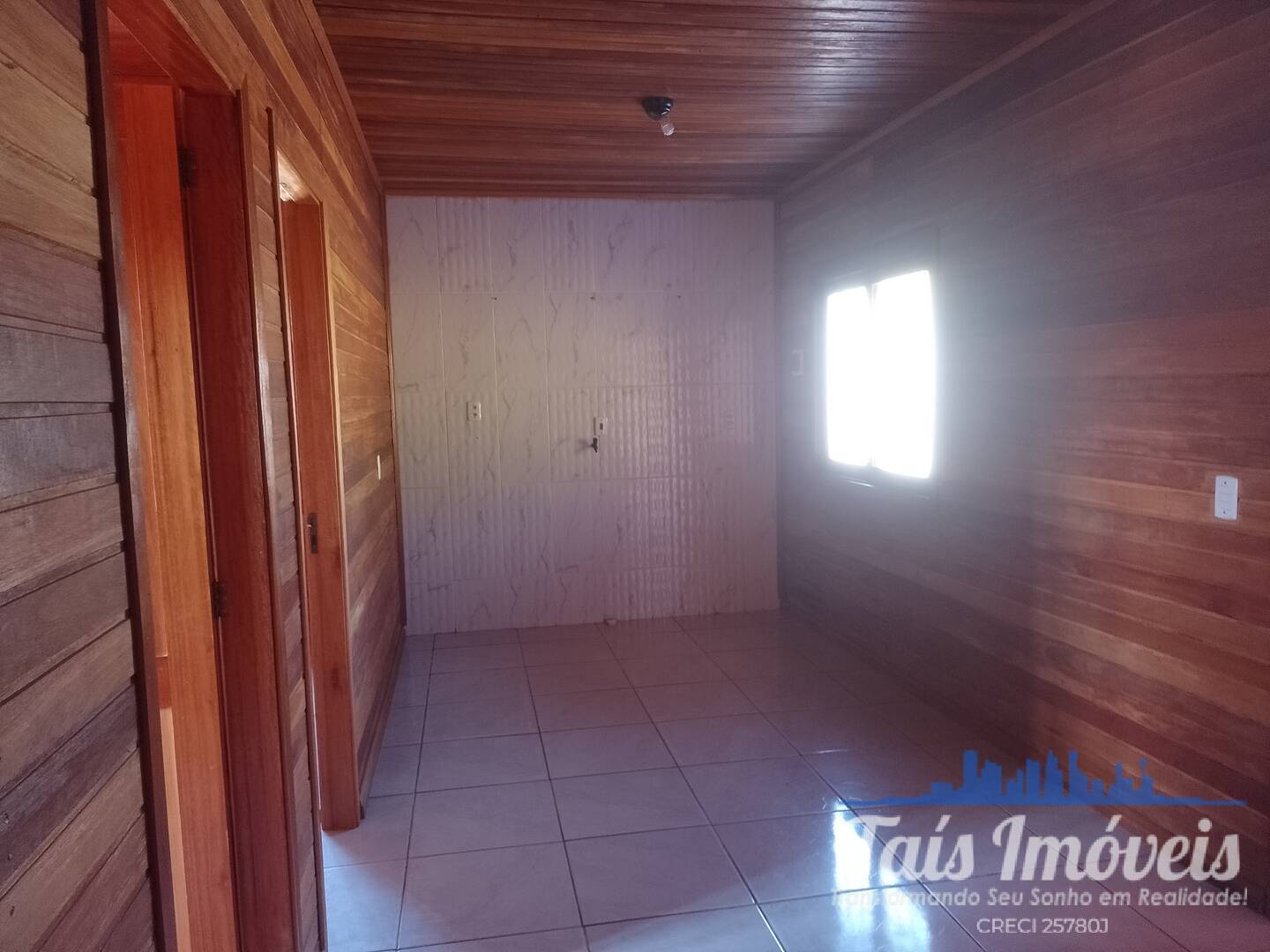 Casa à venda com 2 quartos, 450m² - Foto 5