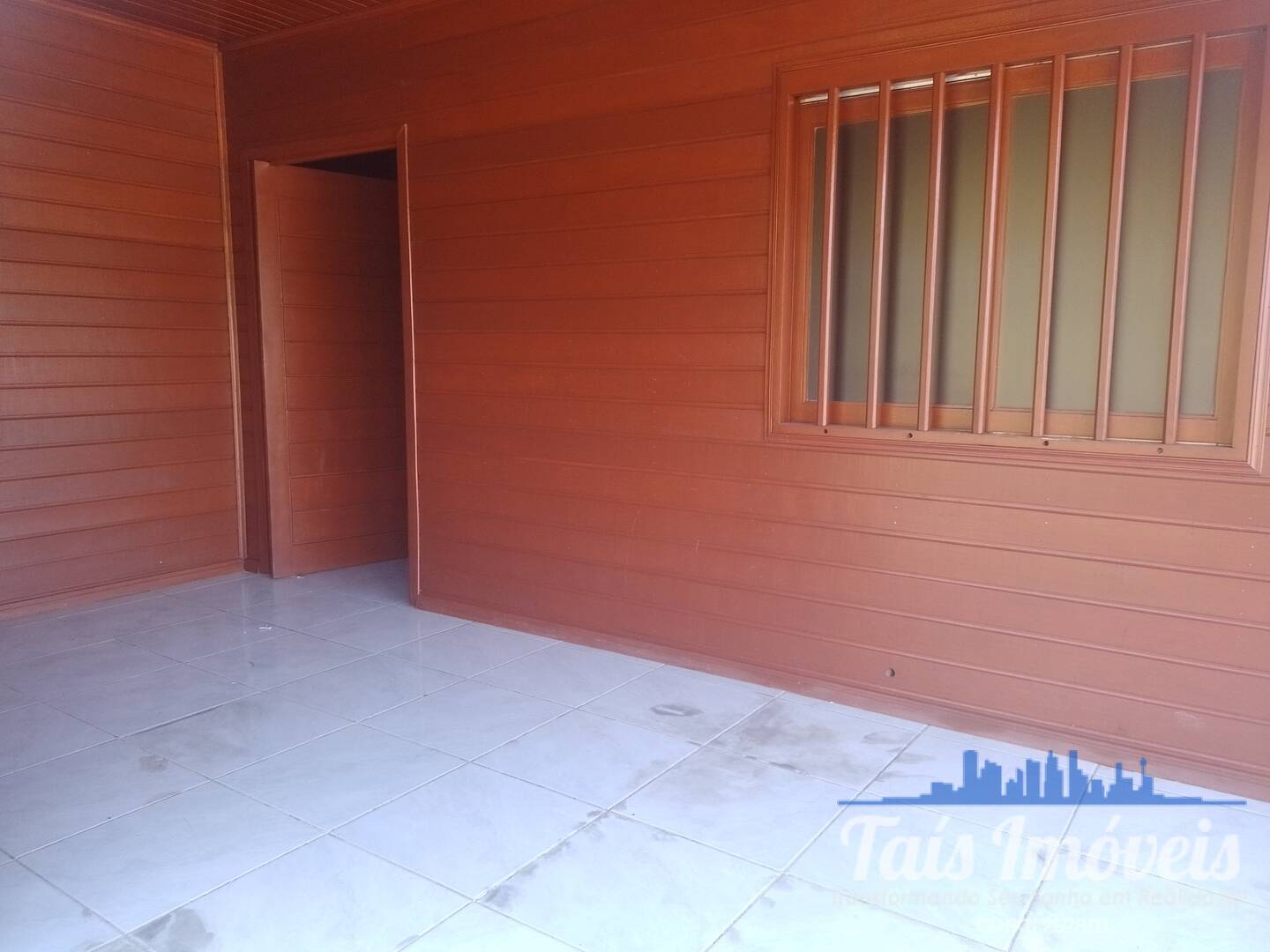 Casa à venda com 2 quartos, 450m² - Foto 4